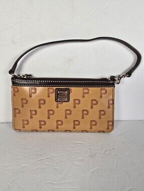 NWOT Dooney & Bourke Pittsburgh Pirates MLB Large Slim Wristlet Cognac Leather